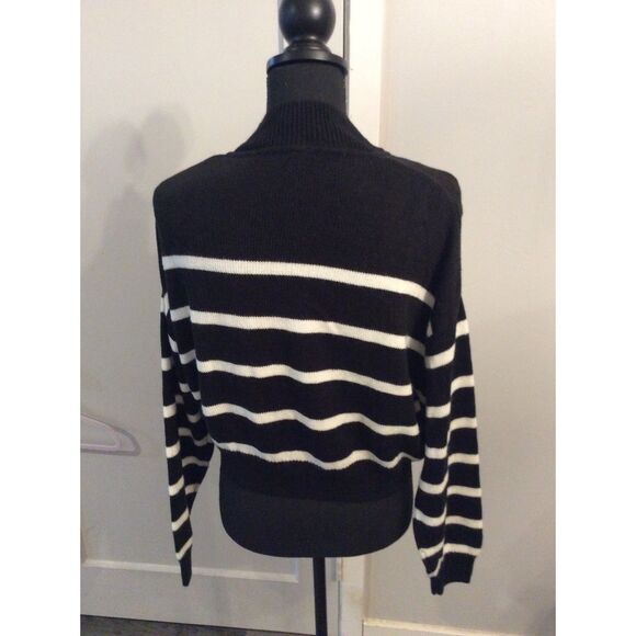 Black white Striped Cropped Sweater Soft Mock Turtleneck Medium M Oversized - Picture 4 of 6